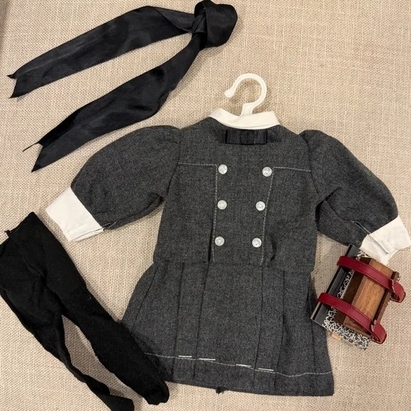 Retired American Girl PC Samantha’s Buster Brown Dress & School Supplies 1986 - Picture 2 of 14